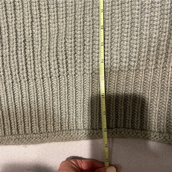 H&M Cowl TurtleNeck Cropped Thick Nit Green Cozy Sweater. - Picture 8 of 8